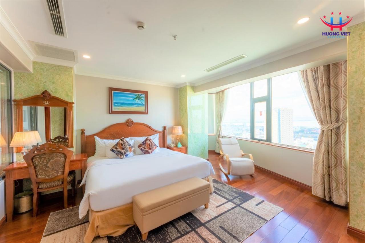 Huong Viet Hotel Quy Nhon - Beachfront Экстерьер фото